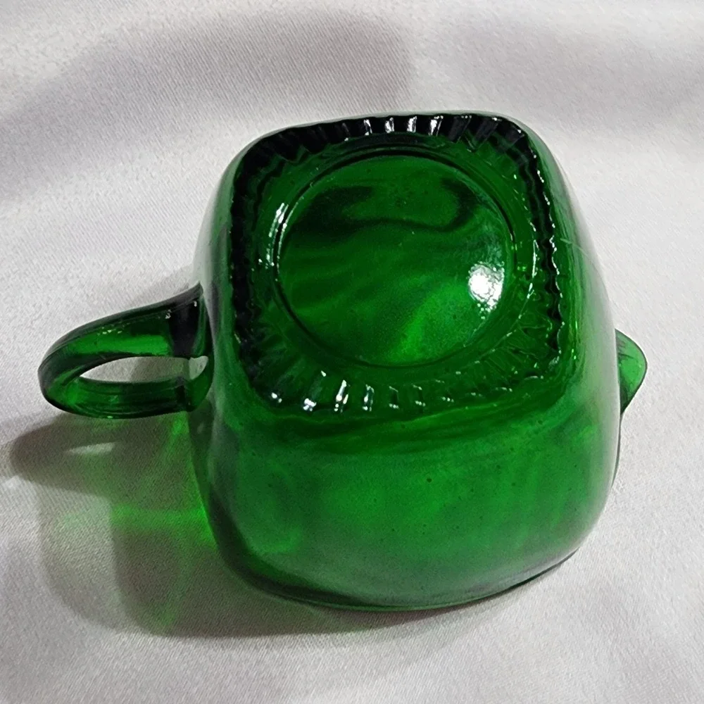 VTG Emerald Green Glass Creamer Pitcher Square Base Mid Century Modern 3 inch